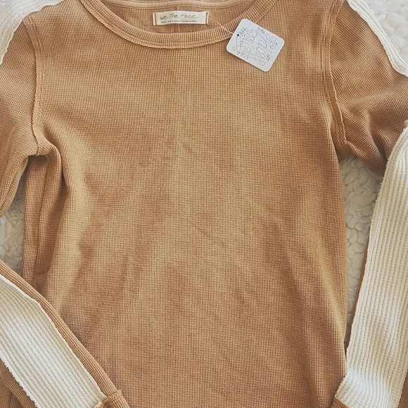 NWT..Free People Thermal top - Picture 2 of 9